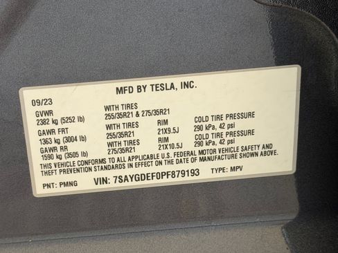 Used 2023 Tesla Model Y Performance AWD/4WD image 46