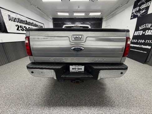 Used 2016 Ford F250 Platinum AWD/4WD image 4