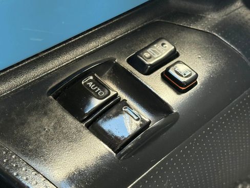 Used 2007 Toyota FJ Cruiser 4WD image 12