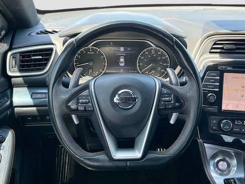 Used 2021 Nissan Maxima SR w/ Sport Mat Group FWD image 11