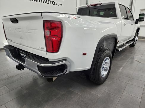 Used 2024 Chevrolet Silverado 3500 LTZ w/ LTZ Convenience Package image 4