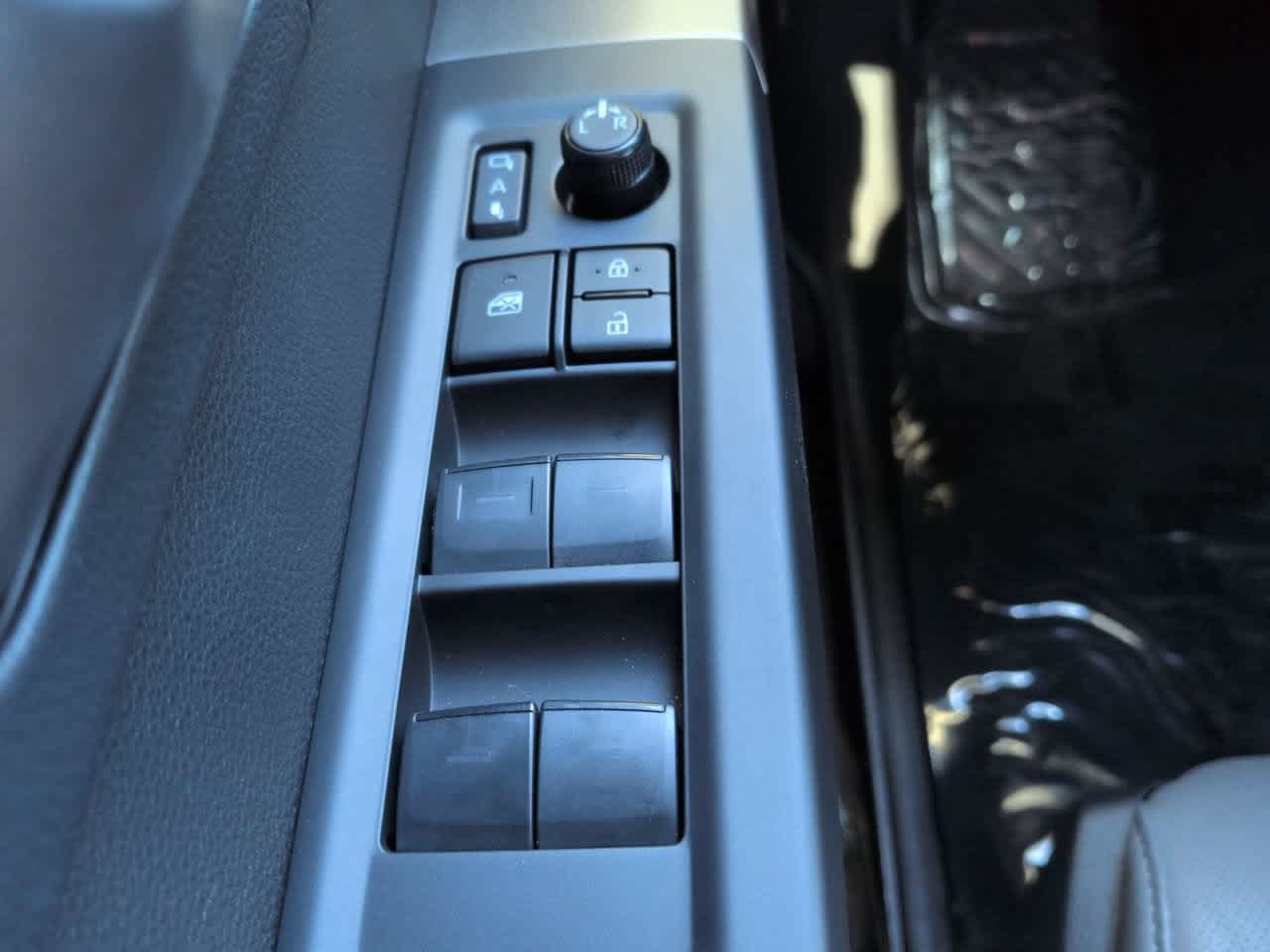 Certified 2026 Toyota Tundra Limited AWD/4WD image 22