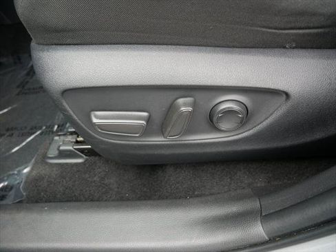 Certified 2025 Toyota RAV4 XLE AWD/4WD image 15