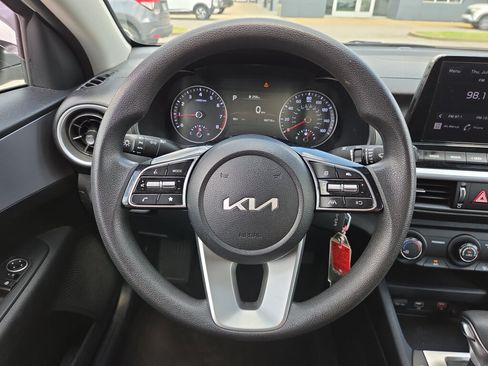 Used 2024 Kia Forte LXS FWD image 18