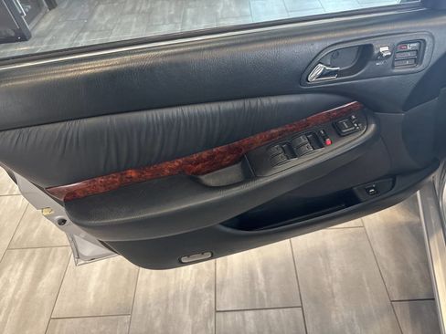 Used 2002 Acura TL w/ Navigation image 33