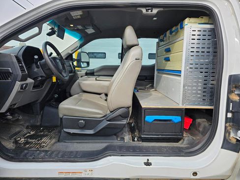 Used 2019 Ford F550 4x4 SuperCab Super Duty image 16