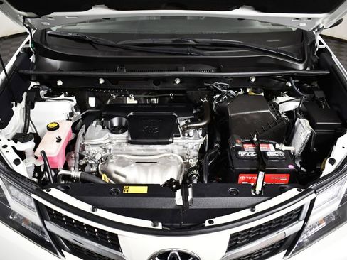 Used 2015 Toyota RAV4 Limited image 38