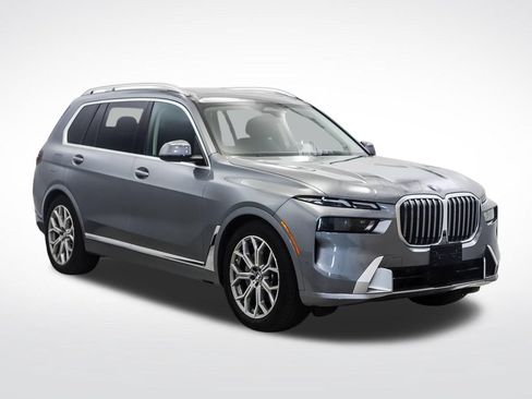 Used 2024 BMW X7 xDrive40i w/ Premium Package AWD/4WD image 7