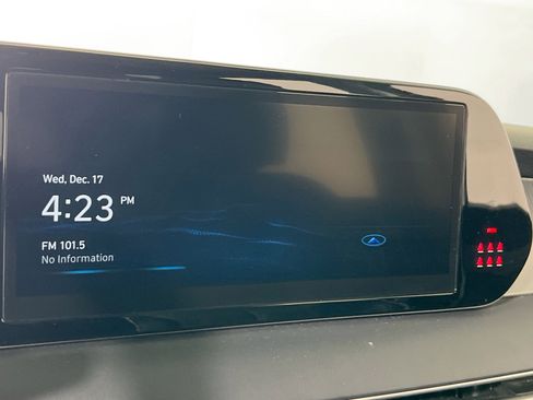 Used 2023 Hyundai Palisade SEL image 15