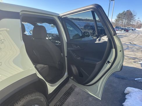 New 2026 Chevrolet Equinox LT AWD/4WD image 7