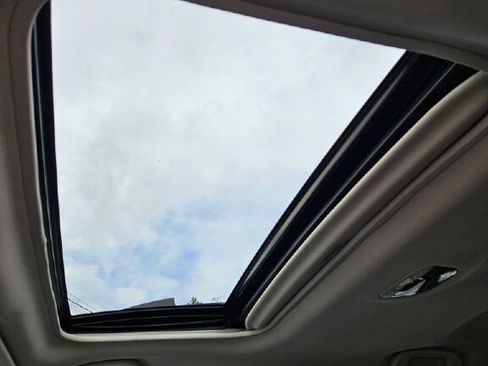 Used 2018 Subaru Outback 2.5i Limited image 27