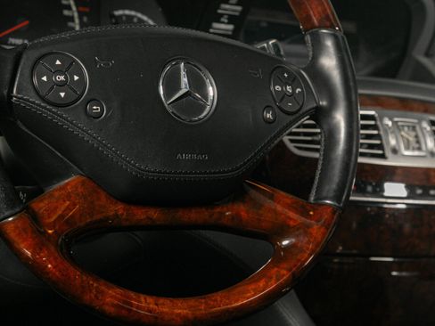 Used 2012 Mercedes-Benz CL 63 AMG image 28