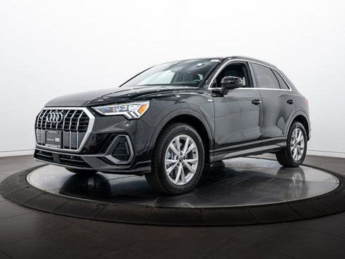 Certified 2025 Audi Q3 2.0T Premium Plus w/ Premium Plus Package AWD/4WD image 6