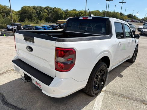 New 2025 Ford Maverick Lobo image 7
