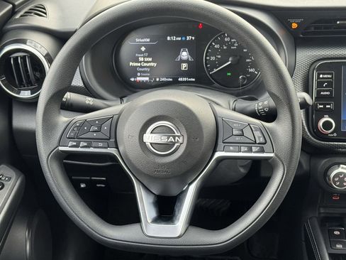 Used 2024 Nissan Kicks SV image 8