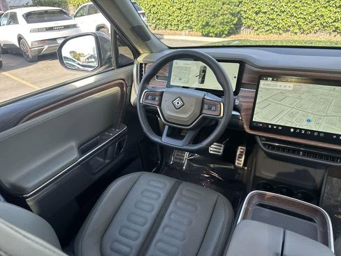 Used 2023 Rivian R1S Adventure image 12