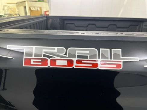 Used 2021 Chevrolet Silverado 1500 LT Trail Boss w/ Bed Protection Package image 50