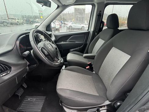 Used 2019 RAM ProMaster City SLT w/ Popular Equipment Group FWD image 8