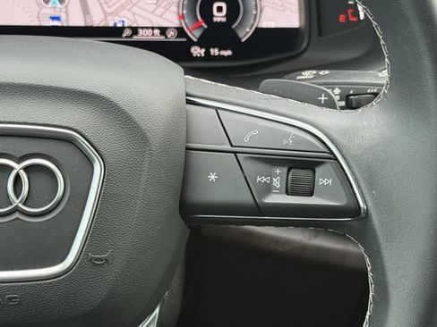 Used 2023 Audi Q8 Premium Plus AWD/4WD image 16