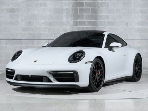 Used 2024 Porsche 911 Carrera GTS RWD image 7