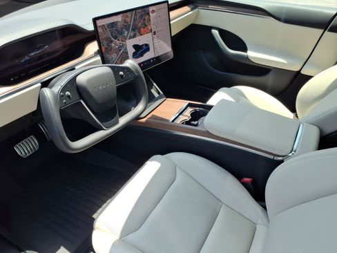 Used 2022 Tesla Model S AWD/4WD image 19