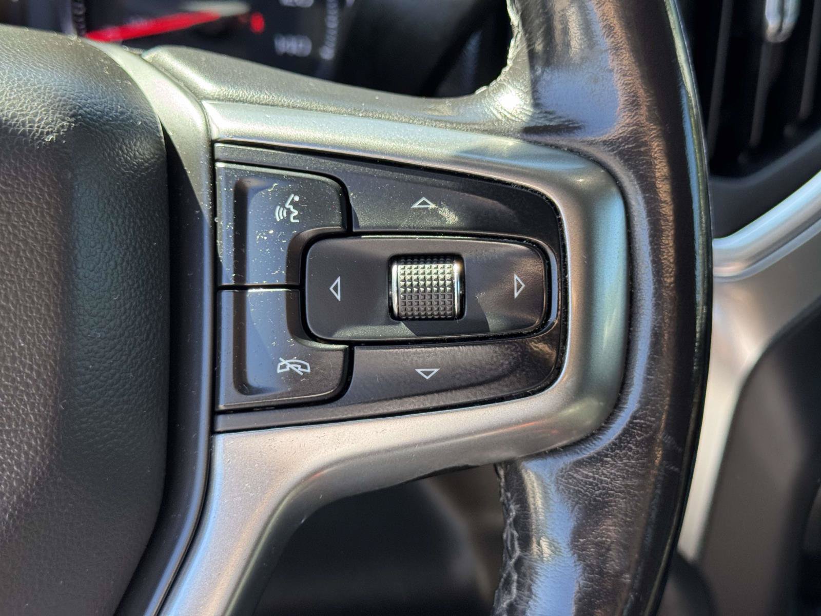 Used 2020 Chevrolet Silverado 1500 RST AWD/4WD image 20
