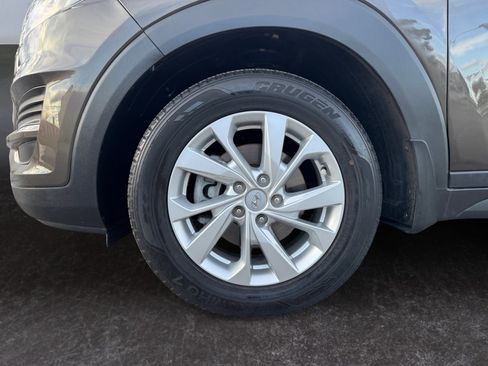 Used 2020 Hyundai Tucson SE image 9