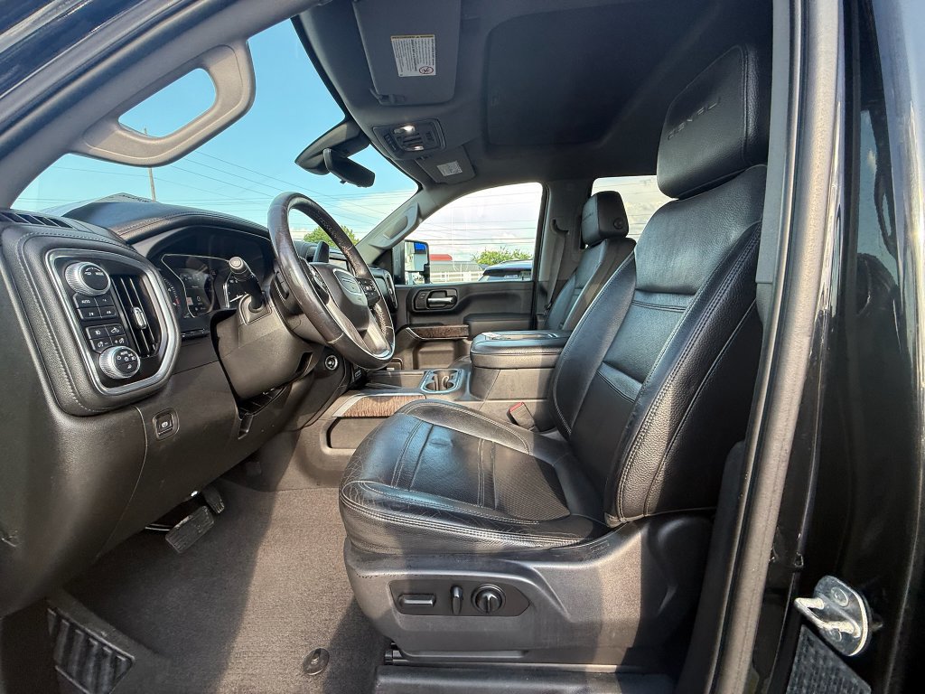 Used 2020 GMC Sierra 2500 Denali w/ Denali Ultimate Package AWD/4WD image 12
