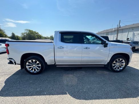 Used 2020 Chevrolet Silverado 1500 High Country w/ Technology Package AWD/4WD image 7