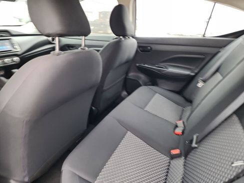 Used 2021 Nissan Versa S image 37