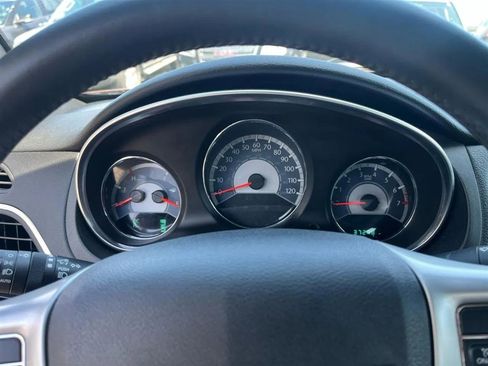 Used 2012 Chrysler 200 Touring image 19