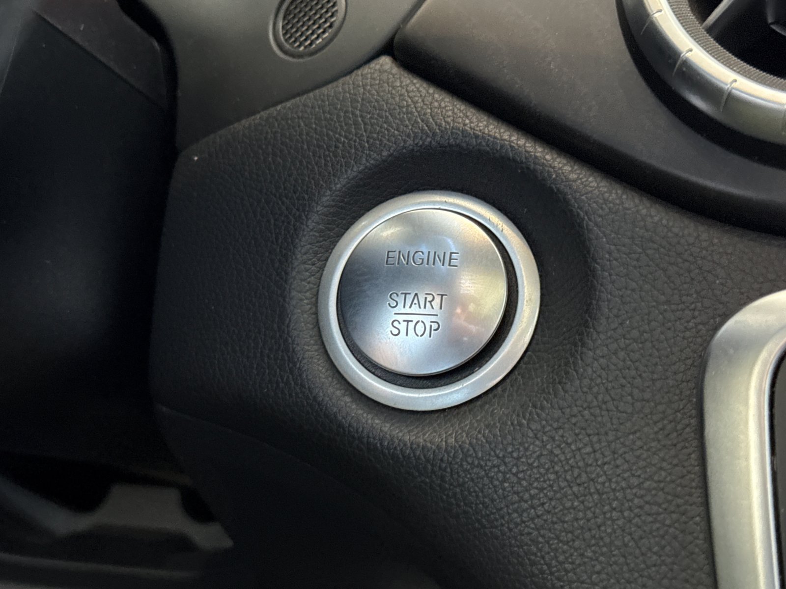 Used 2019 Mercedes-Benz CLA 250 image 23