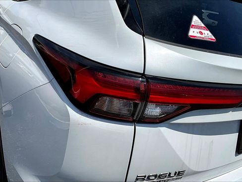 New 2026 Nissan Rogue SL AWD/4WD image 14