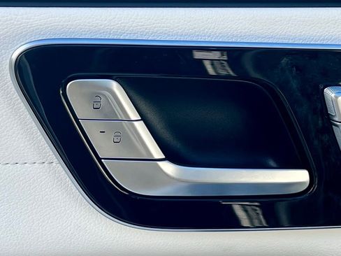 Certified 2024 Mercedes-Benz EQS 580 4MATIC Sedan image 39