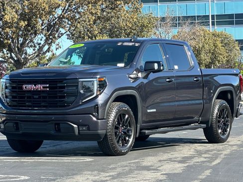 Used 2026 GMC Sierra 1500 Elevation w/ Elevation Premium Package image 8