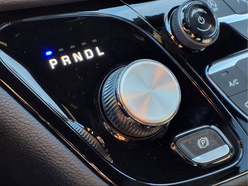 New 2026 Chrysler Pacifica Select w/ S Appearance Package image 14