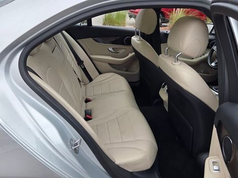 Used 2018 Mercedes-Benz C 300 4MATIC Sedan image 17
