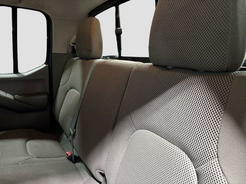 Used 2016 Nissan Frontier SV w/ SV Value Truck Package AWD/4WD image 25