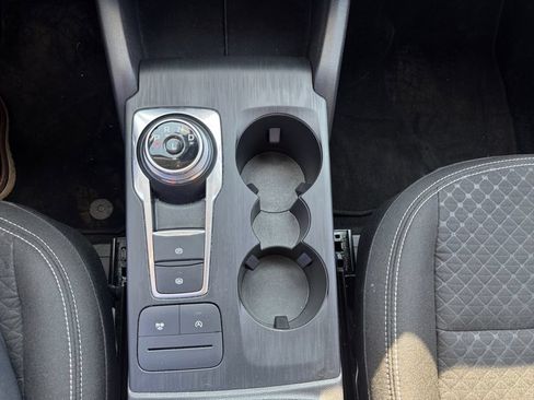 Used 2025 Ford Escape Active AWD/4WD image 16