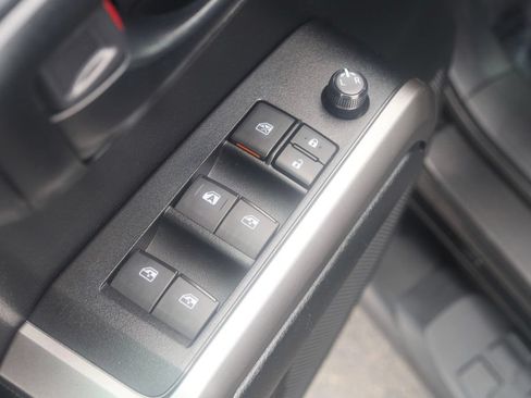 Used 2021 Toyota RAV4 XLE w/ XLE Grade Weather Package AWD/4WD image 22