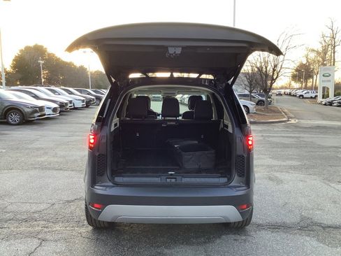 New 2026 Land Rover Discovery S AWD/4WD image 18