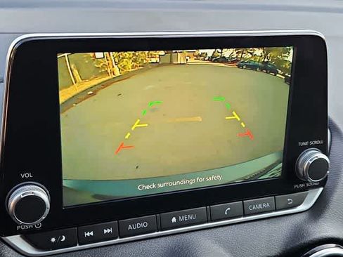 Used 2024 Nissan Sentra SV FWD image 22
