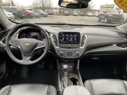 Used 2024 Chevrolet Malibu LT image 11