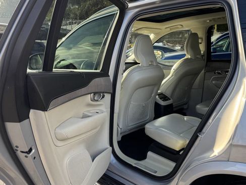 Used 2023 Volvo XC90 T8 Ultimate w/ Lounge Package image 24