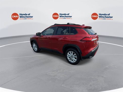 Used 2022 Toyota Corolla Cross LE AWD/4WD image 6