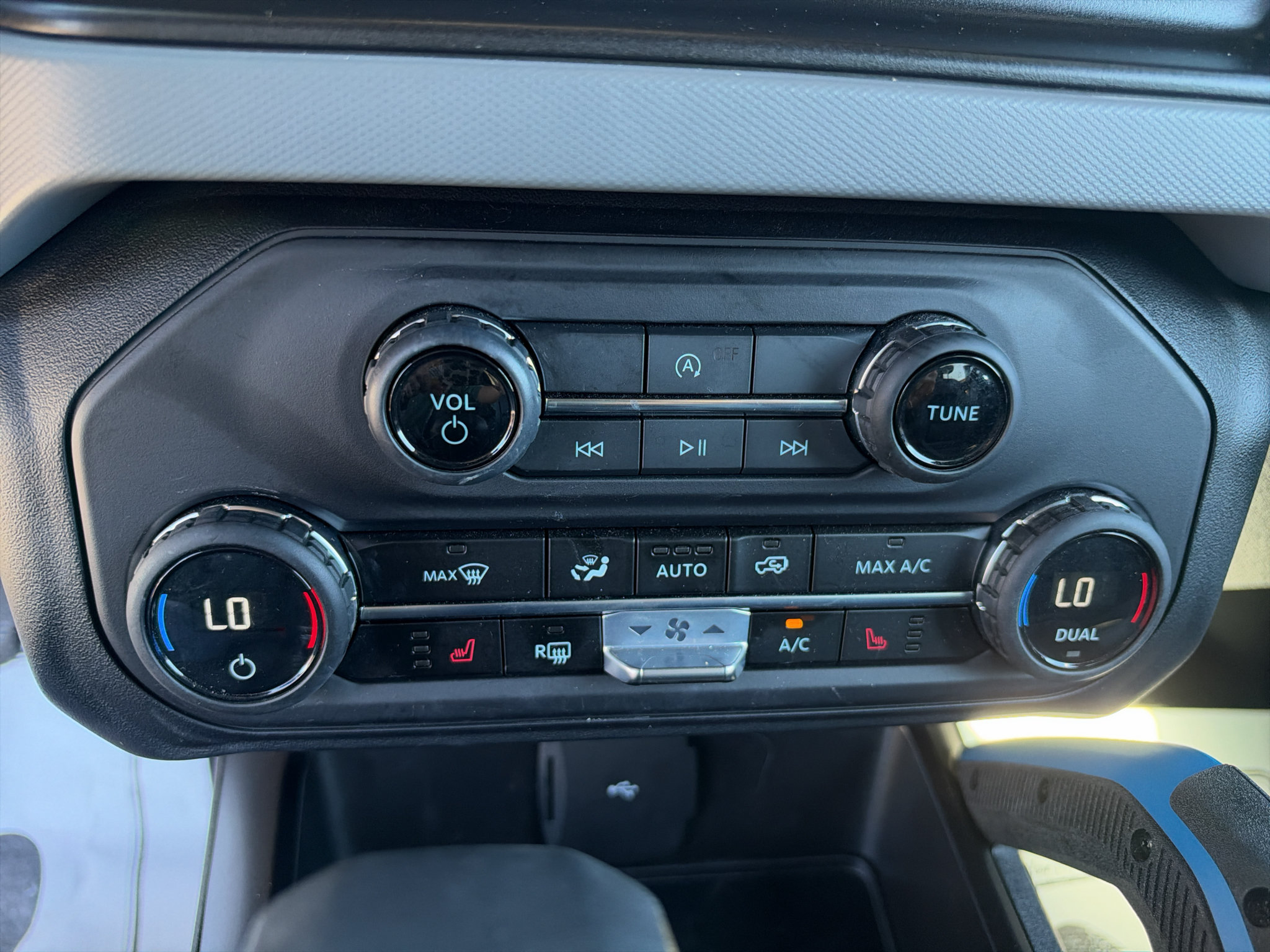 Certified 2023 Ford Bronco Black Diamond AWD/4WD image 16