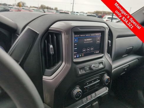 Used 2020 Chevrolet Silverado 2500 Custom w/ Custom Convenience Package image 21