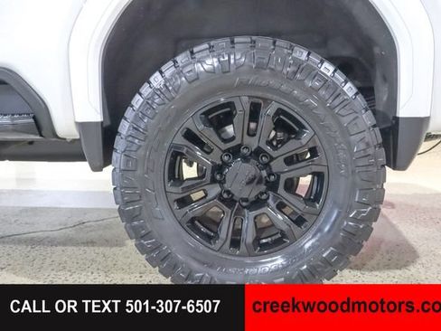 Used 2024 GMC Sierra 2500 Denali Ultimate AWD/4WD image 15