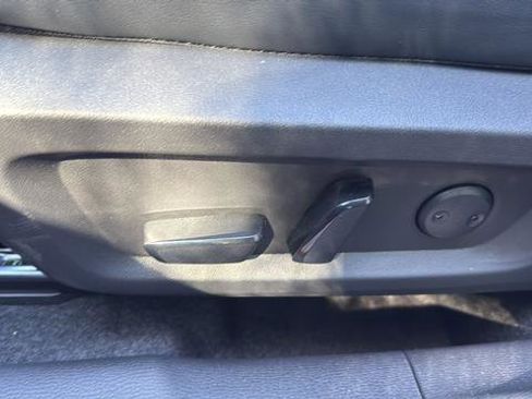 New 2026 Mitsubishi Outlander FWD image 12