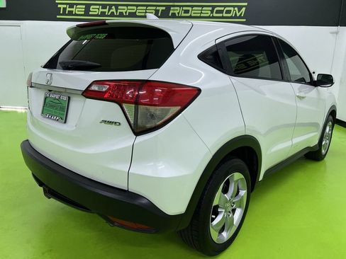 Used 2020 Honda HR-V LX image 10
